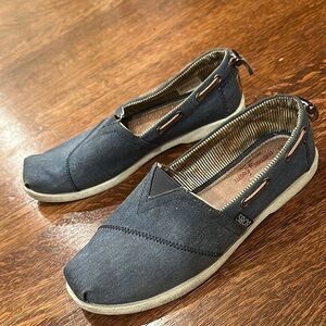 Bobs by Sketchers Size 7